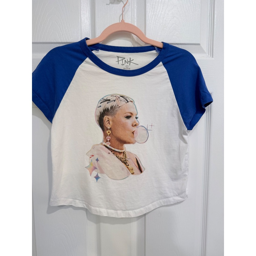 P!nk Concert Graphic Crop Top Blue White Raglan T-Shirt Large Bubblegum Pink